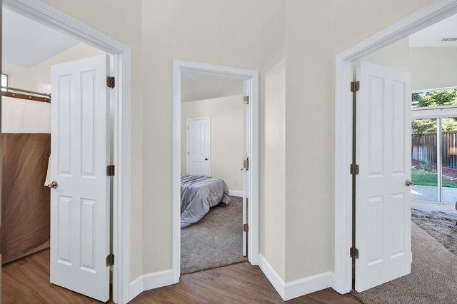 225 Rochelle Ct, Roseville, CA 95661