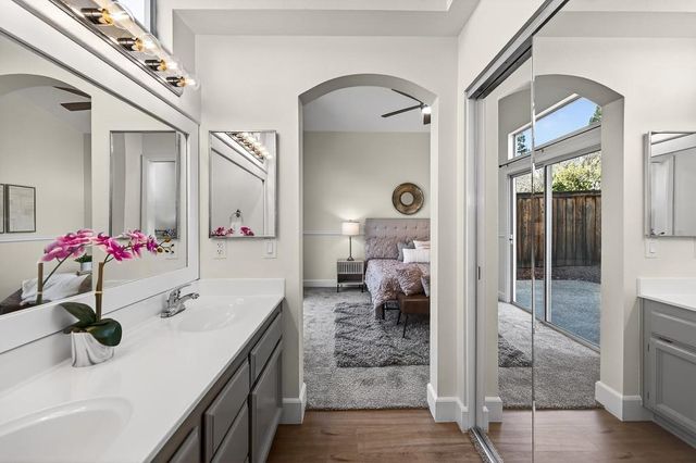 225 Rochelle Ct, Roseville, CA 95661