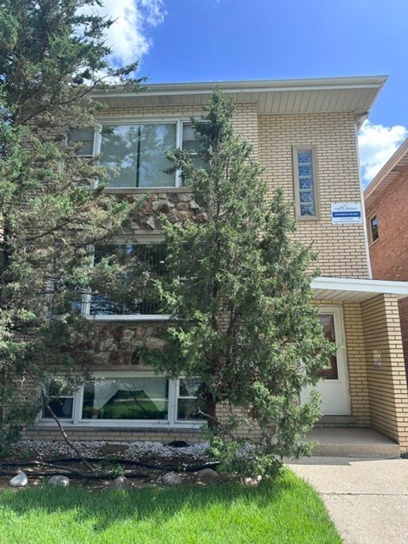 6045 S Keating Avenue 1, Chicago, IL 60629