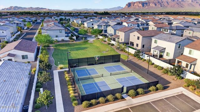 2622 E MONUMENT CANYON Avenue, Apache Junction, AZ 85119