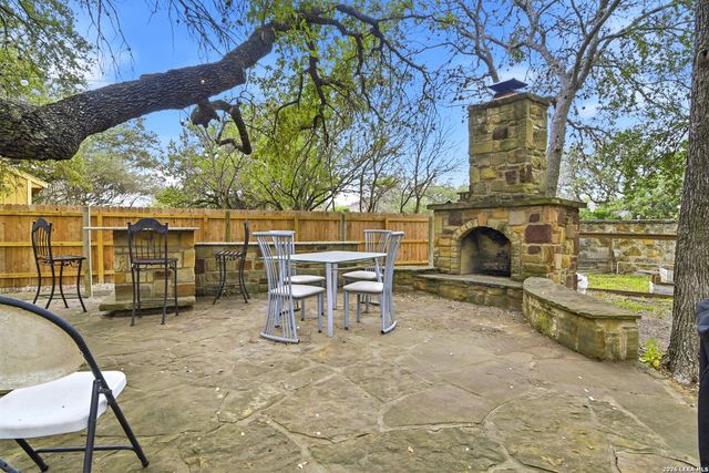 495 Holliwell Bridge, Schertz, TX 78154