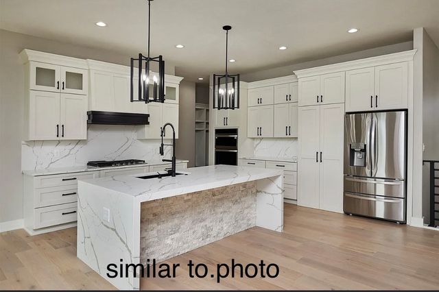 8337 Edgewood Court, West Des Moines, IA 50266