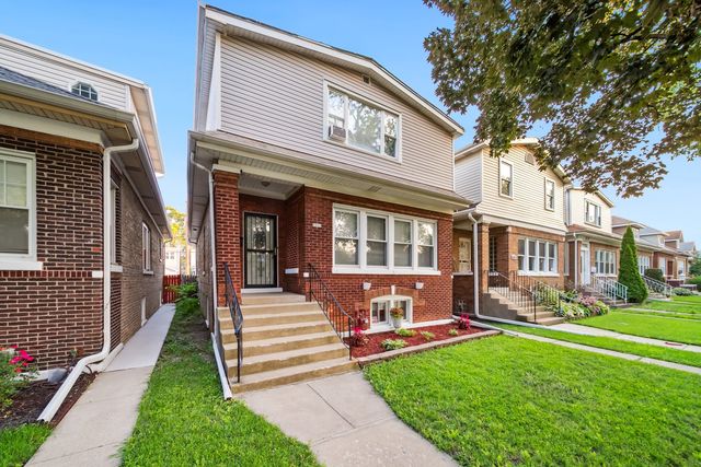 5021 W Nelson Street, Chicago, IL 60641