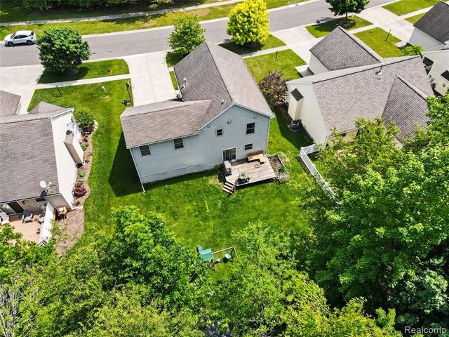 149 Laura Lane, Linden, MI 48451