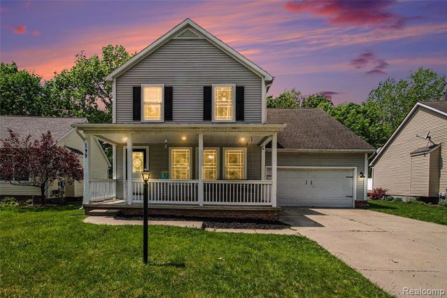 149 Laura Lane, Linden, MI 48451