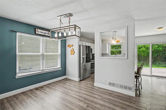 149 Laura Lane, Linden, MI 48451