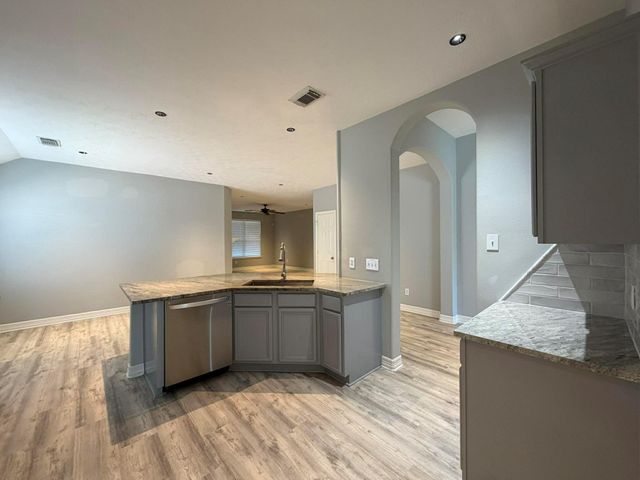 19438 Nasworthy Drive, Tomball, TX 77375