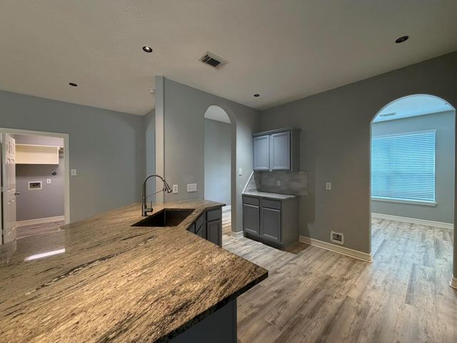 19438 Nasworthy Drive, Tomball, TX 77375