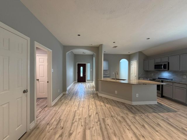 19438 Nasworthy Drive, Tomball, TX 77375