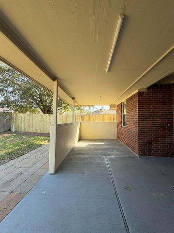 19438 Nasworthy Drive, Tomball, TX 77375