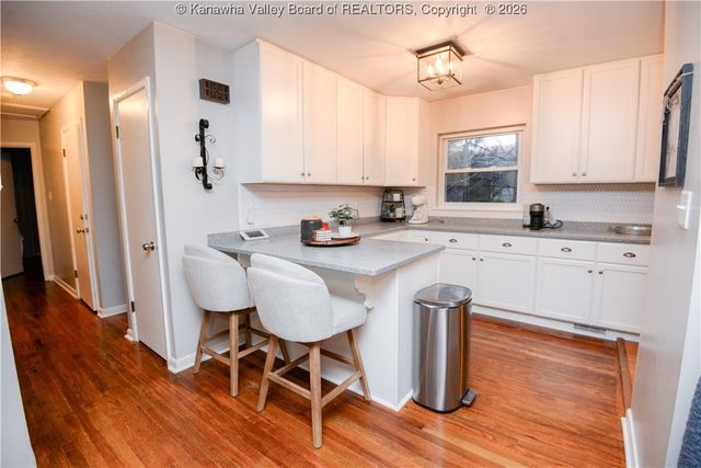 10 Lakeview Court, St Albans, WV 25177