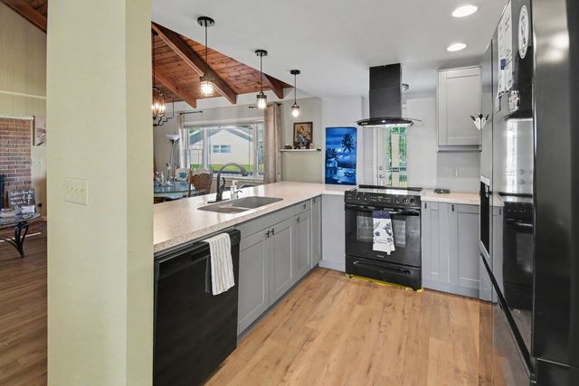 7848 Bay Meadow, Canadian Lakes, MI 49346