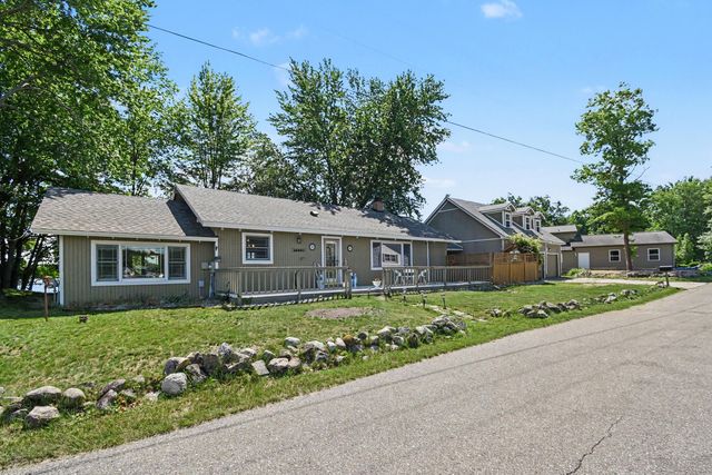 7848 Bay Meadow, Canadian Lakes, MI 49346