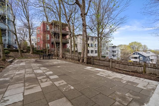 71 Perkins St 3, Boston, MA 02130