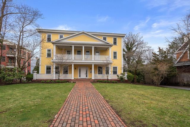 71 Perkins St 3, Boston, MA 02130