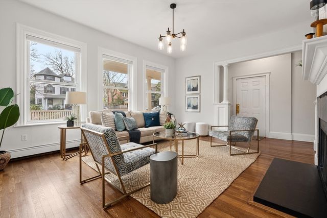 71 Perkins St 3, Boston, MA 02130