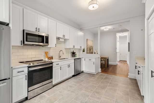 71 Perkins St 3, Boston, MA 02130