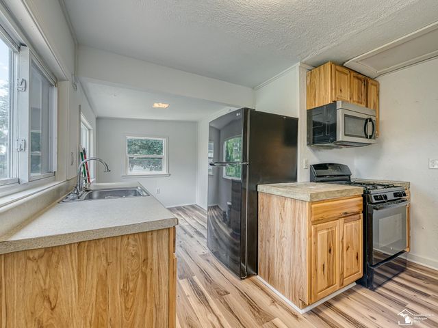 13054 Race Street, South Rockwood, MI 48179