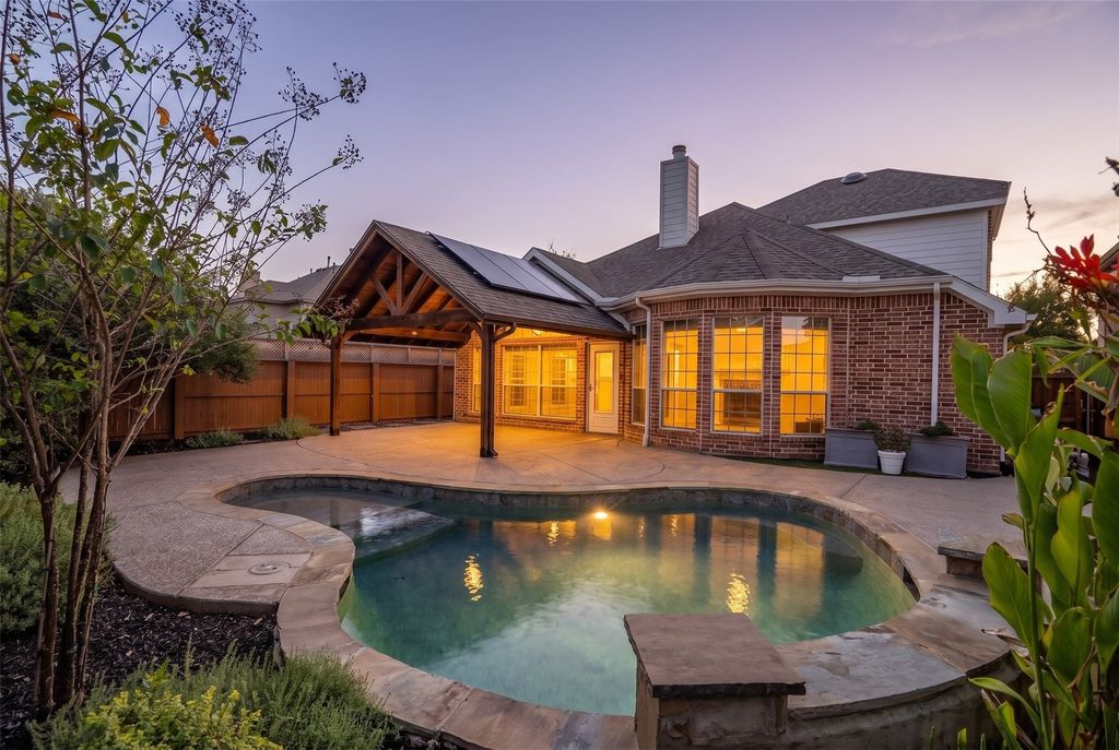 8748 Dayton Drive, Lantana, TX 76226 — exterior
