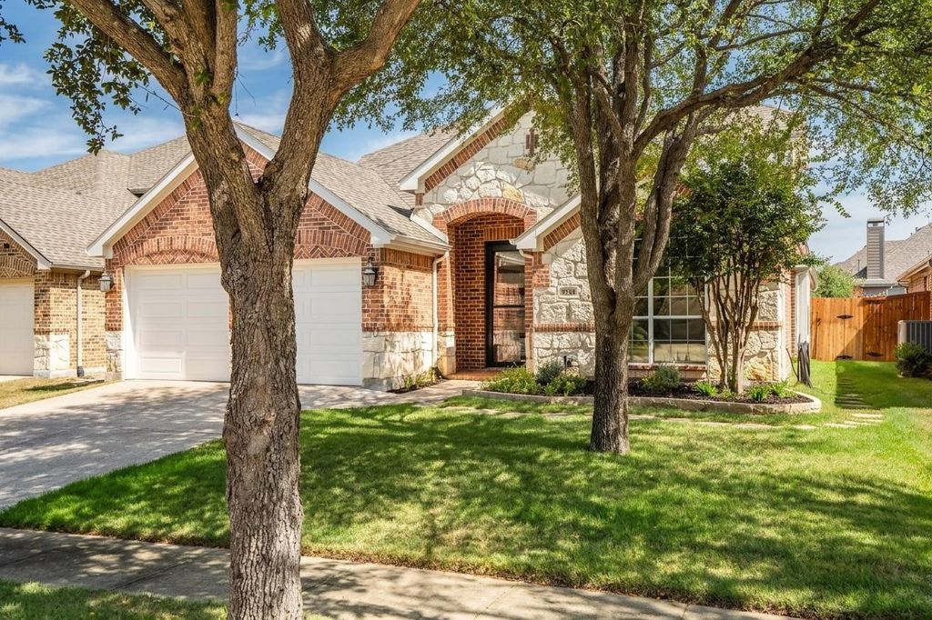 8748 Dayton Drive, Lantana, TX 76226 — photo 3