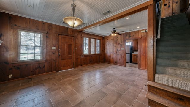 7350 Briar Road, Azle, TX 76020