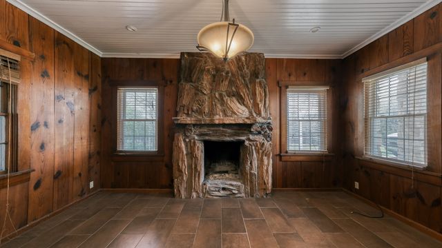 7350 Briar Road, Azle, TX 76020