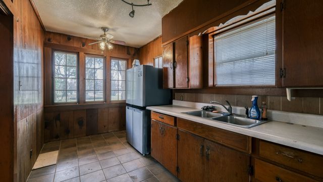 7350 Briar Road, Azle, TX 76020