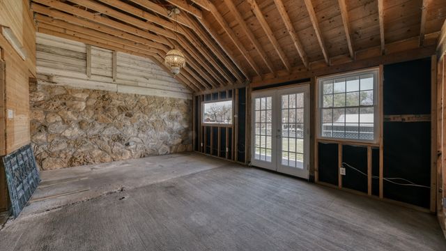 7350 Briar Road, Azle, TX 76020