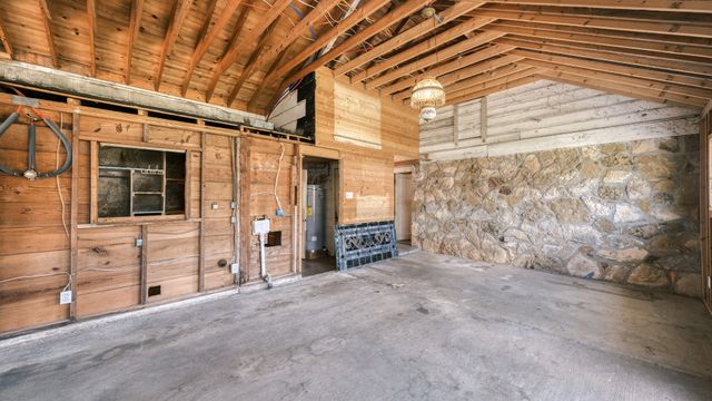 7350 Briar Road, Azle, TX 76020