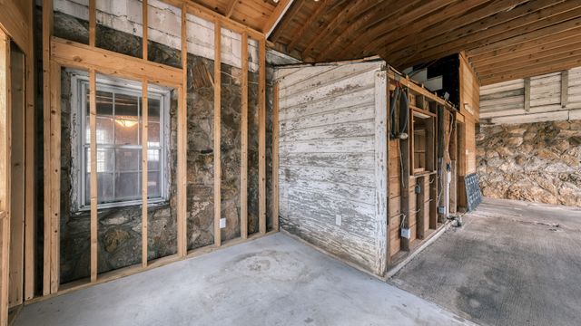7350 Briar Road, Azle, TX 76020