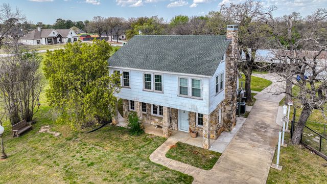 7350 Briar Road, Azle, TX 76020