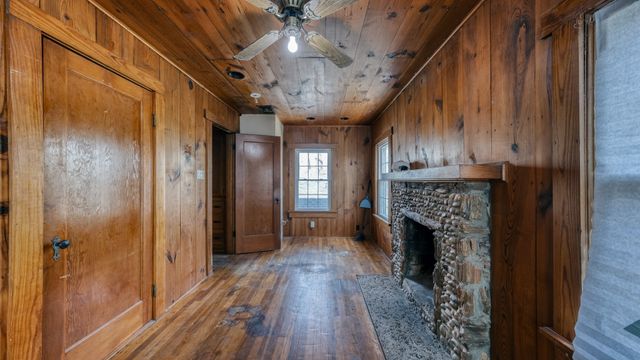 7350 Briar Road, Azle, TX 76020