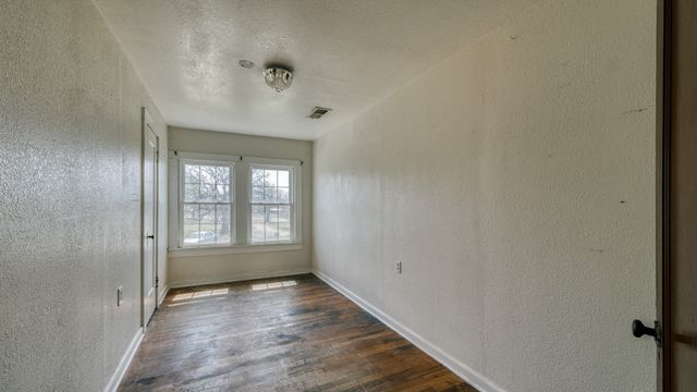 7350 Briar Road, Azle, TX 76020