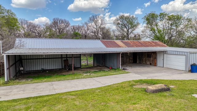 7350 Briar Road, Azle, TX 76020