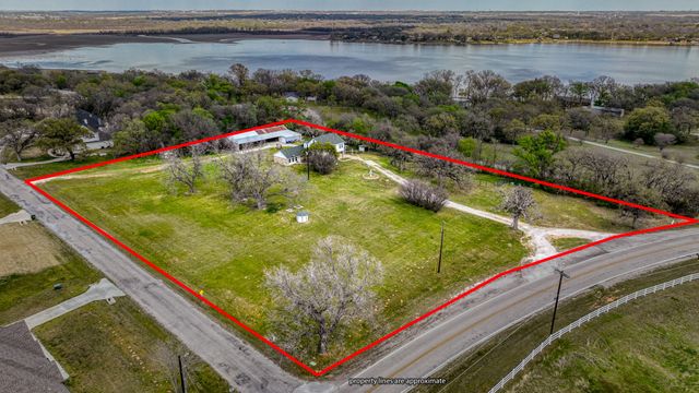 7350 Briar Road, Azle, TX 76020