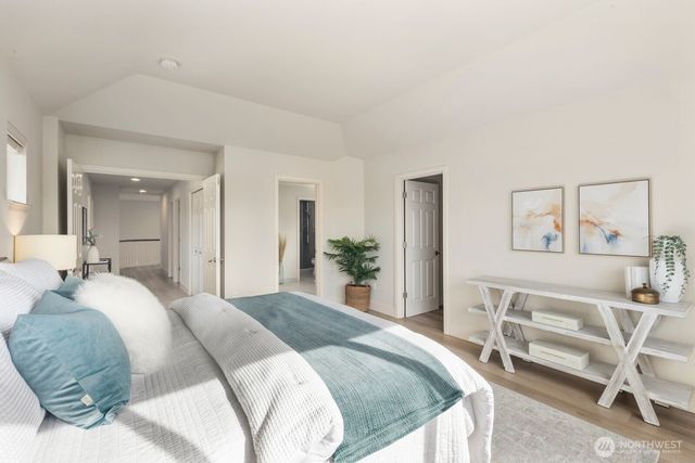 2045 32nd Avenue NE, Issaquah, WA 98029