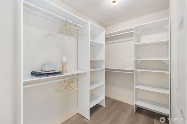 2045 32nd Avenue NE, Issaquah, WA 98029