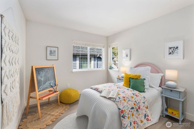 2045 32nd Avenue NE, Issaquah, WA 98029