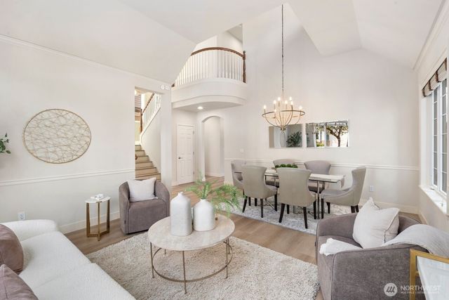 2045 32nd Avenue NE, Issaquah, WA 98029