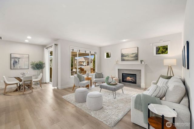 2045 32nd Avenue NE, Issaquah, WA 98029