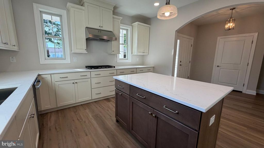 5 FIRESIDE CIR, COLUMBUS, NJ 08022 — photo 2