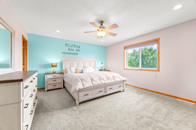 204 Heartland Road, Buffalo, MN 55313