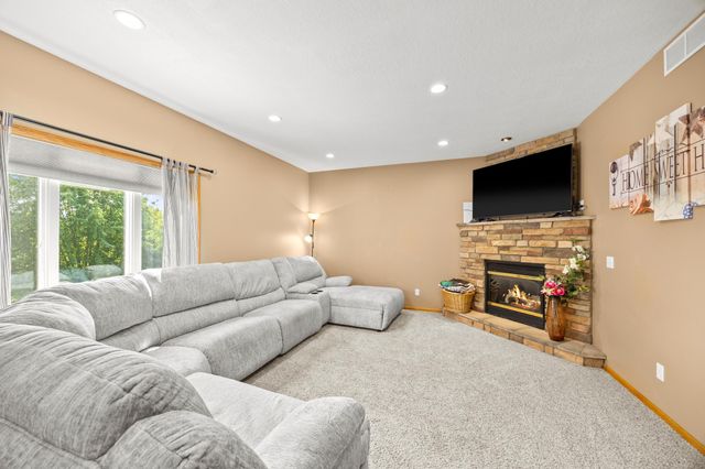 204 Heartland Road, Buffalo, MN 55313