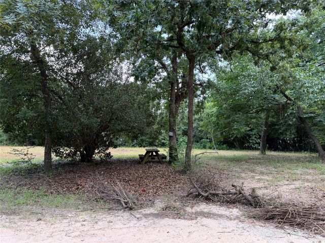 19895 Martha Road, Montgomery, TX 77316