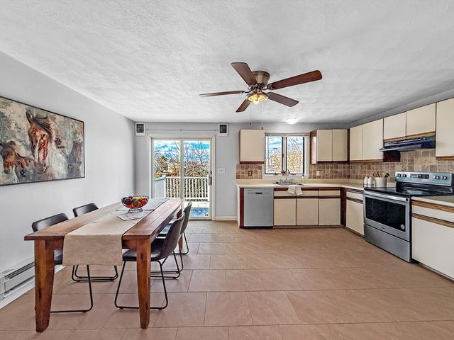 31 Dunn Rd 31, Revere, MA 02151