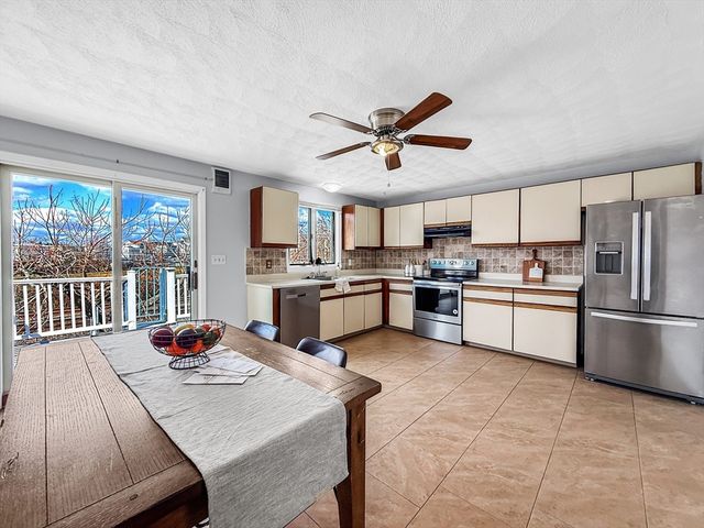 31 Dunn Rd 31, Revere, MA 02151