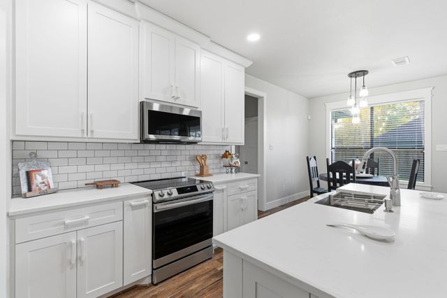 75 County Road 3669 N, Splendora, TX 77372