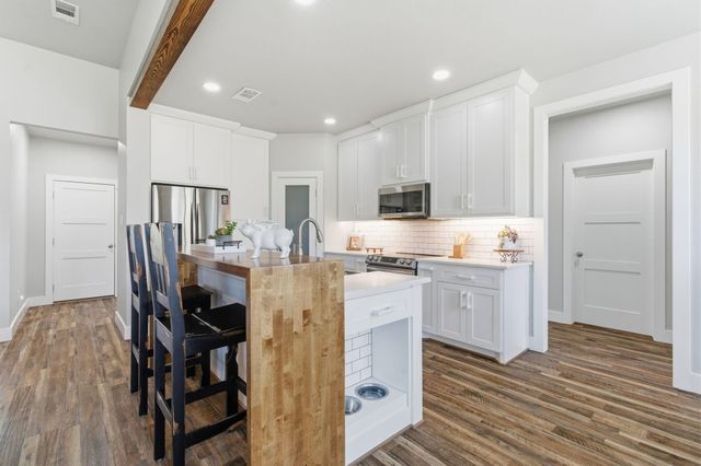 75 County Road 3669 N, Splendora, TX 77372