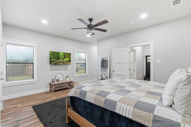 75 County Road 3669 N, Splendora, TX 77372