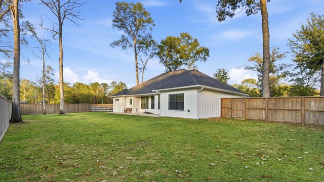 75 County Road 3669 N, Splendora, TX 77372